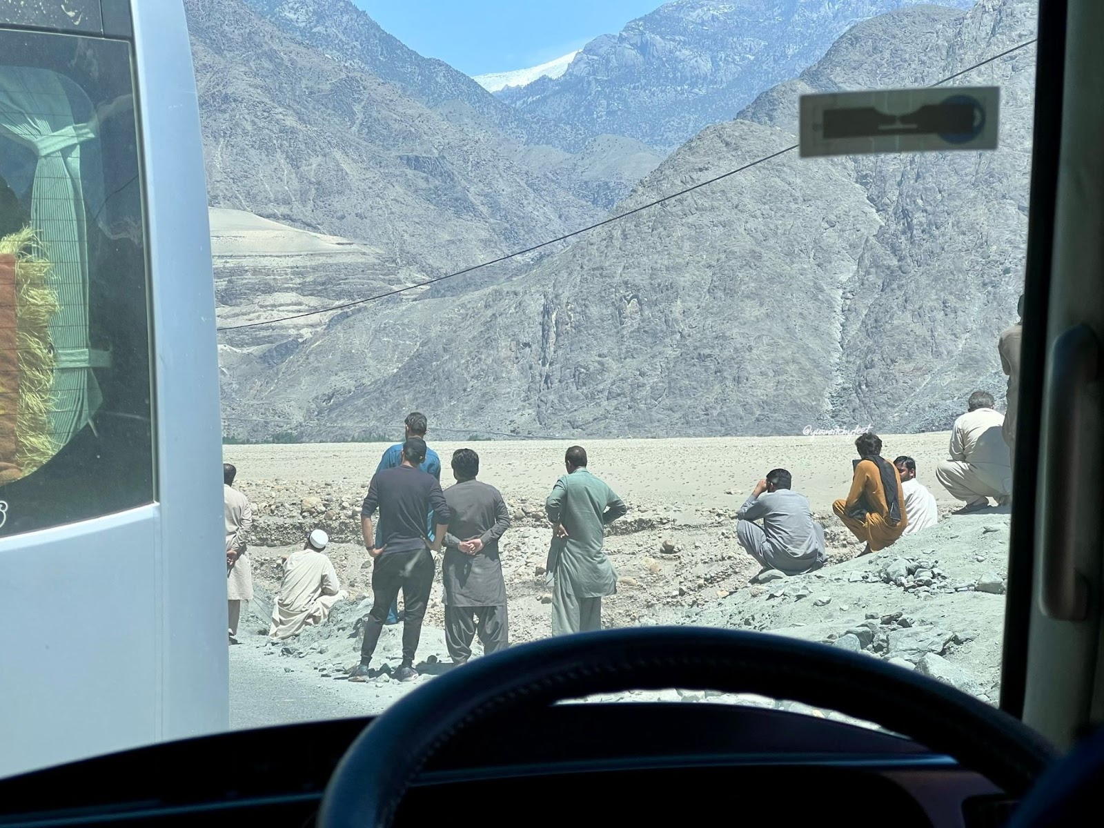 the karakoram highway pakistan 3