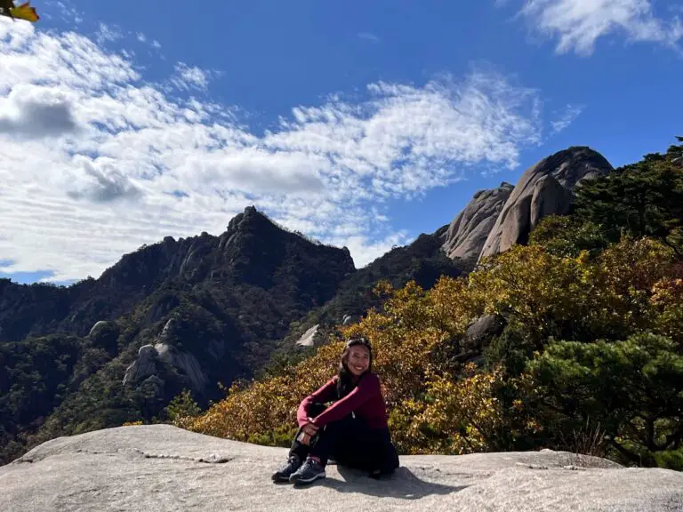 Hiking Yeongbong Peak in Bukhansan 1